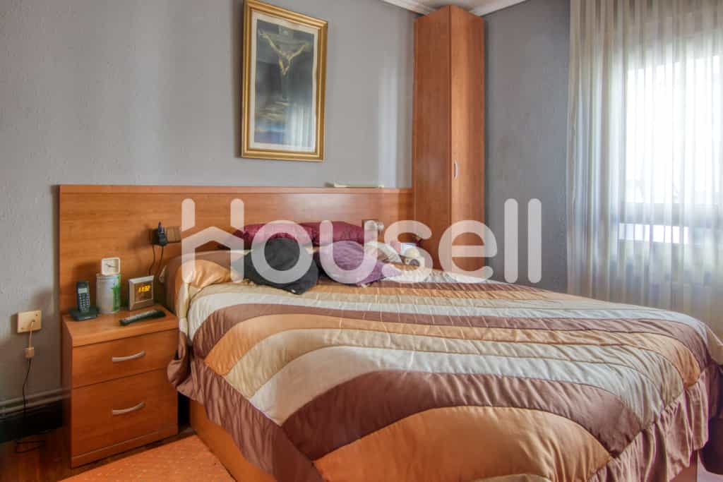 Condominium in Muskiz, Euskadi 11521105