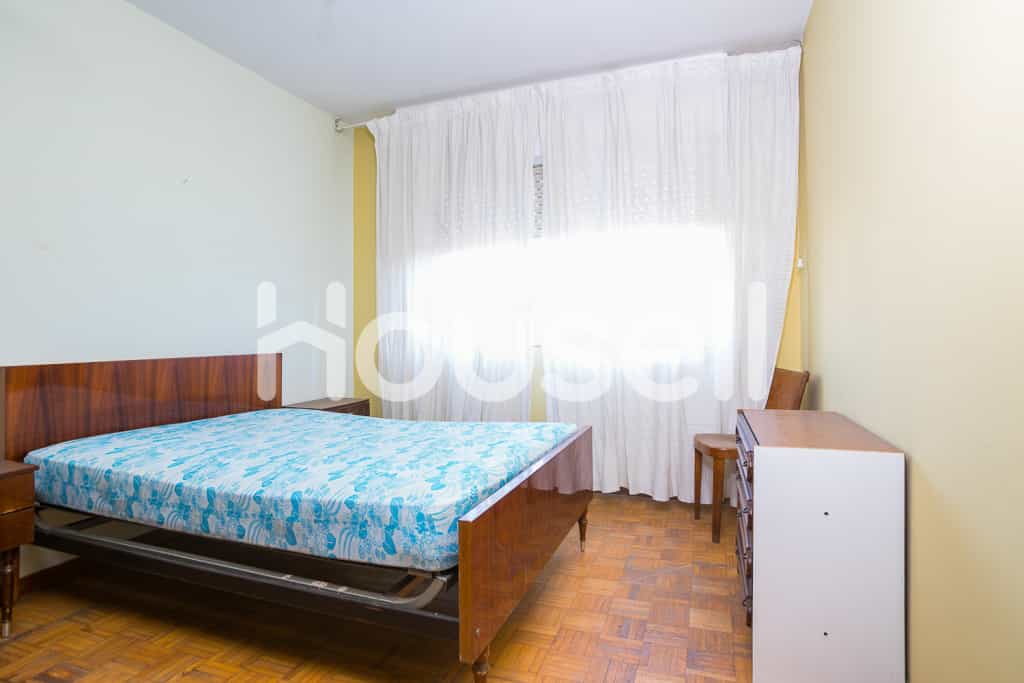 Condominium in Oroso, Galicia 11521170