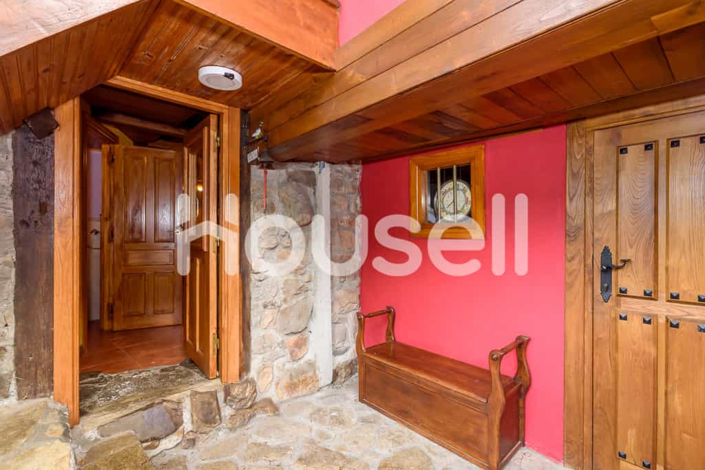 casa en Santianes, Principado de Asturias 11521251