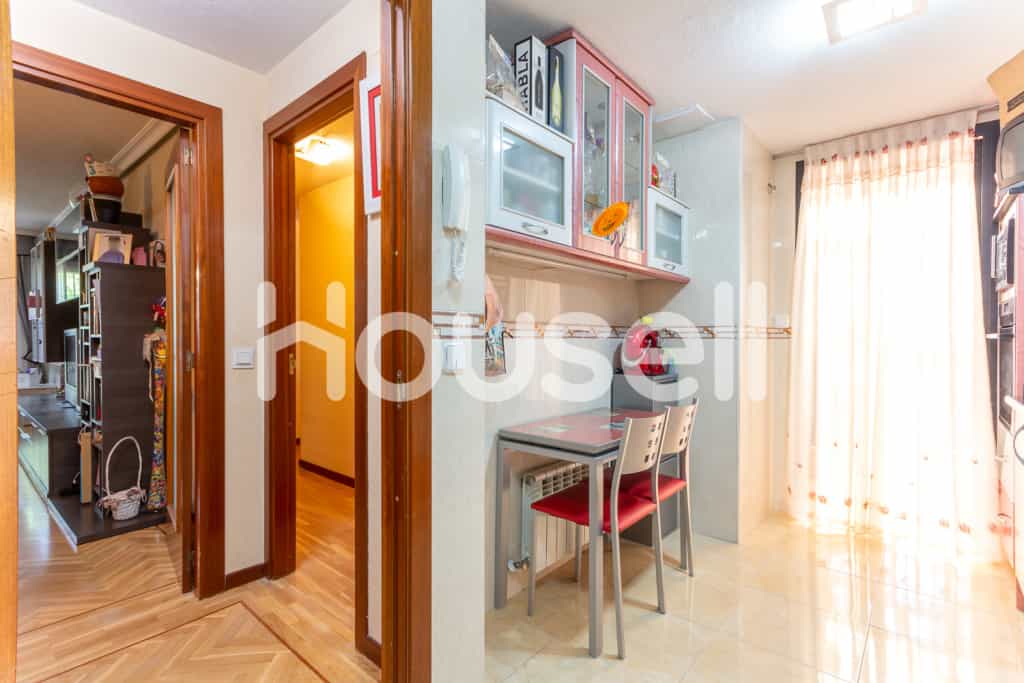 Condominium in Fuenlabrada, Comunidad de Madrid 11521486