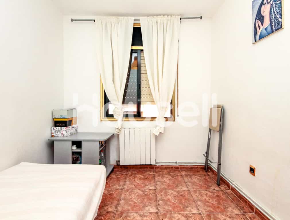 Квартира в Santa Coloma de Gramenet, Catalunya 11521704