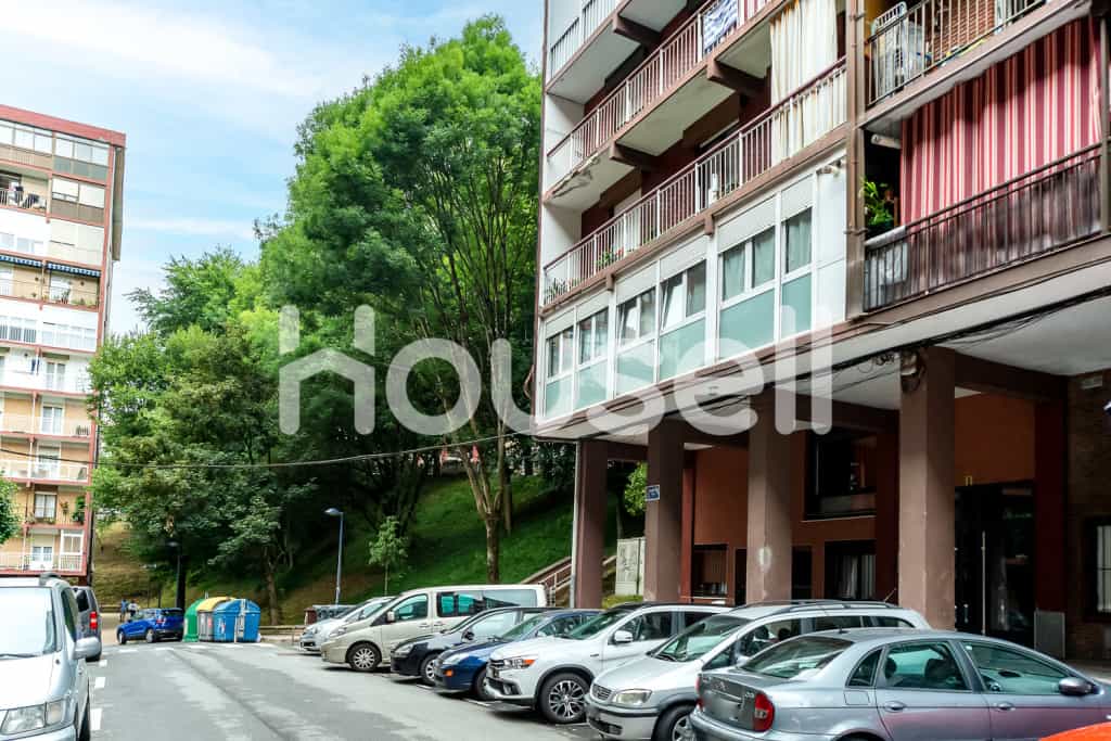 Condominium in Errenteria, Euskadi 11521709