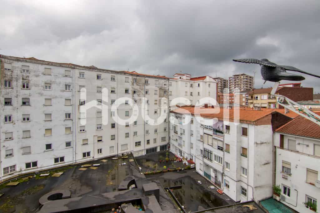 Condominium in Torrelavega, Cantabria 11521726