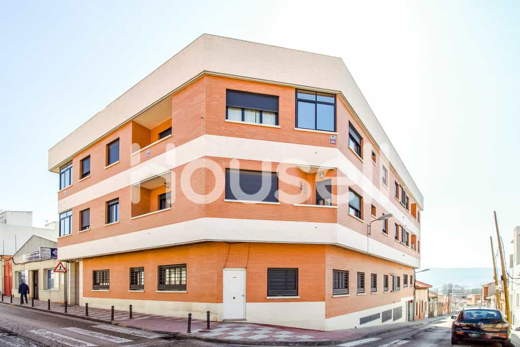 Condominium in Puertollano, Castilla-La Mancha 11521744