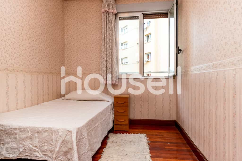 Condominium in Eibar, Baskenland 11521746