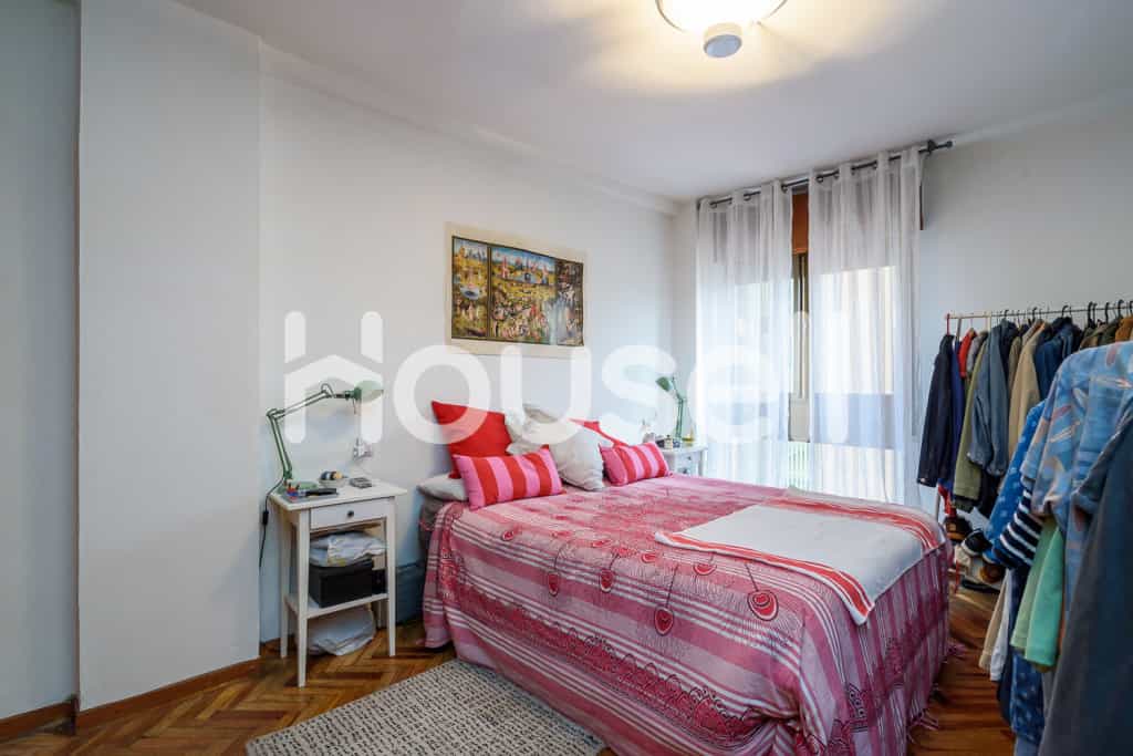 公寓 在 Oviedo, Asturias 11521778