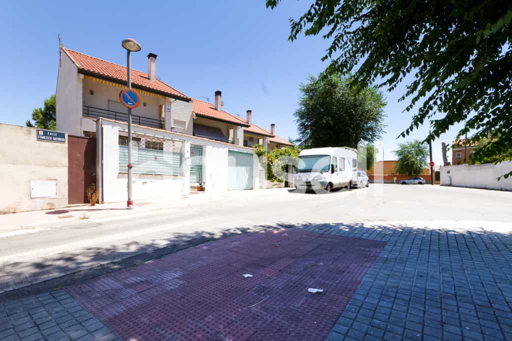 房子 在 Ciempozuelos, Comunidad de Madrid 11521843