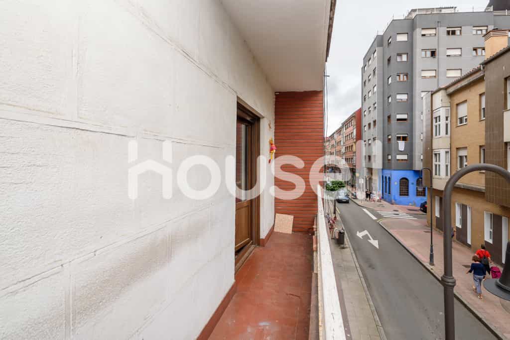 Condominium in Entrevinas, Asturias 11521904