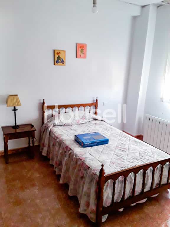 Condominium in Cáceres, Extremadura 11522015