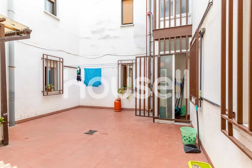 Condominium in Torrijos, Castilla-La Mancha 11522028