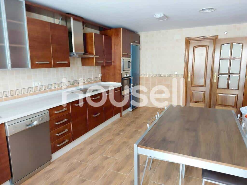 Condominium in Ubeda, Andalusia 11522119
