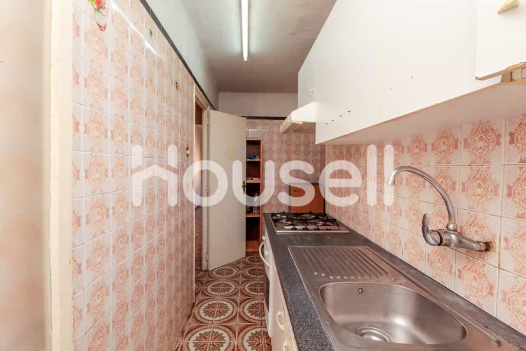 Condominium in Mollet, Catalonia 11522218