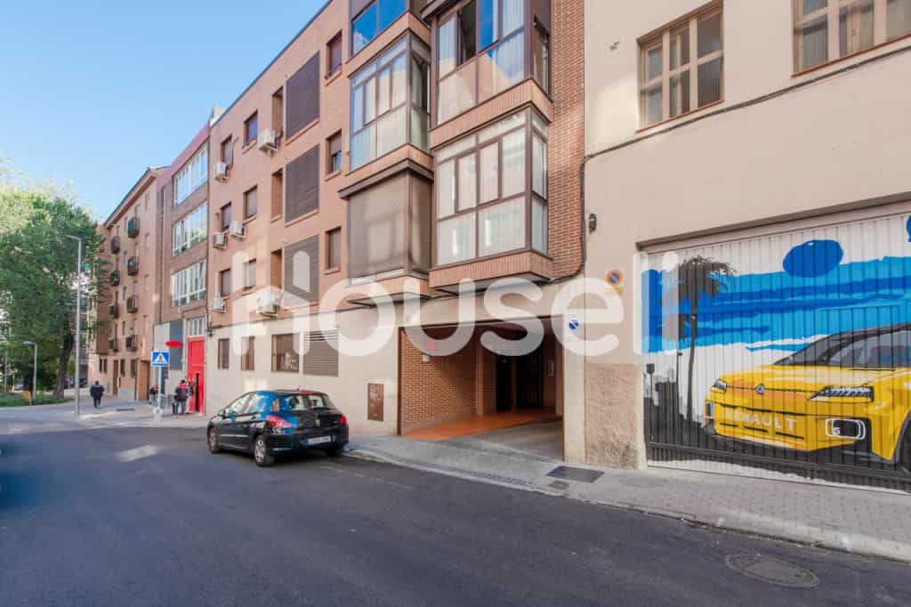 Condominium in Madrid, Comunidad de Madrid 11522258