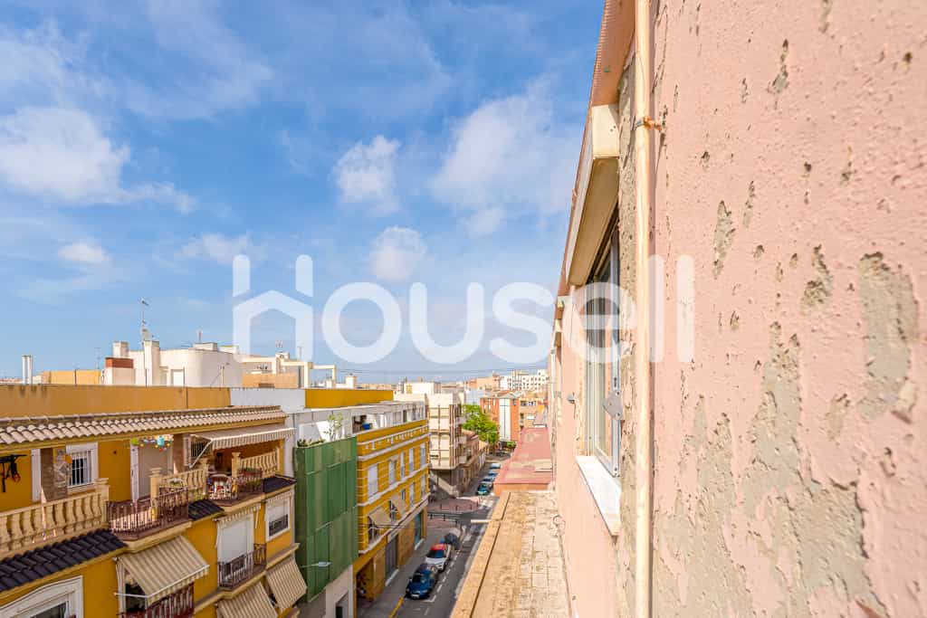 بيت في Alicante (Alacant), Comunidad Valenciana 11522282