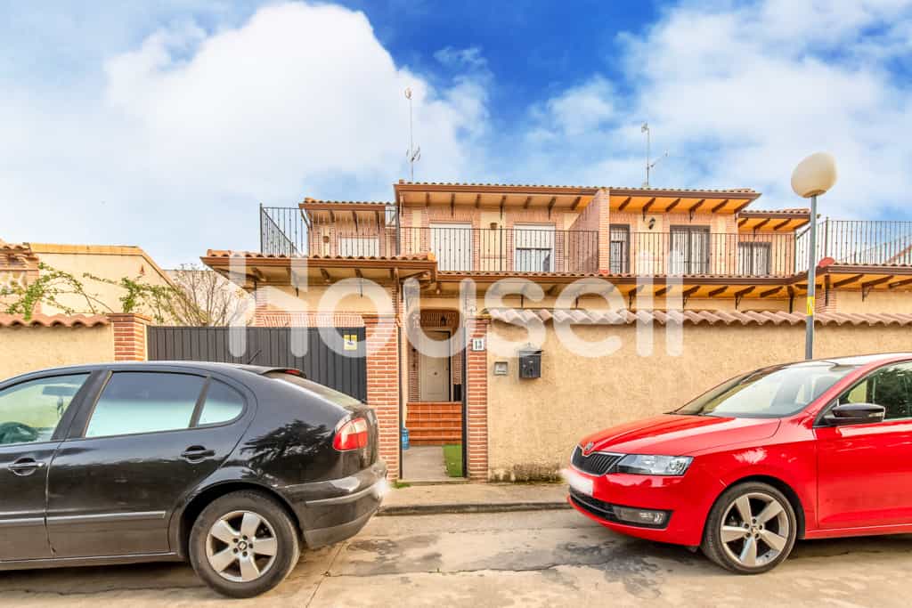 σπίτι σε Cazalegas, Castille-La Mancha 11522441