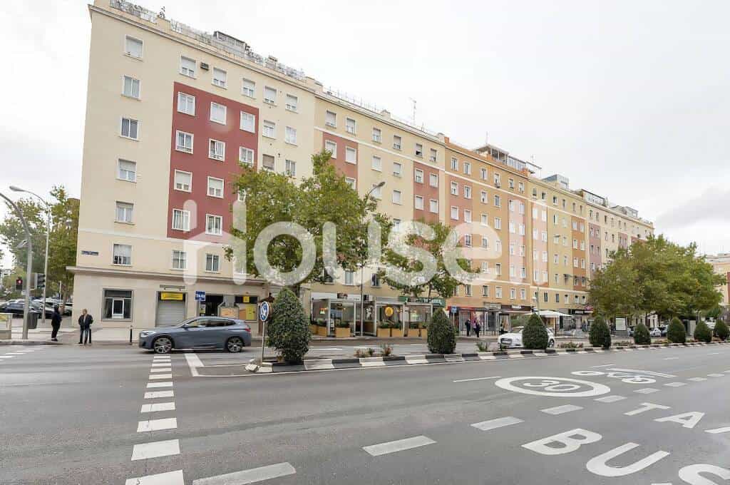 Condominium in Madrid, Comunidad de Madrid 11522465