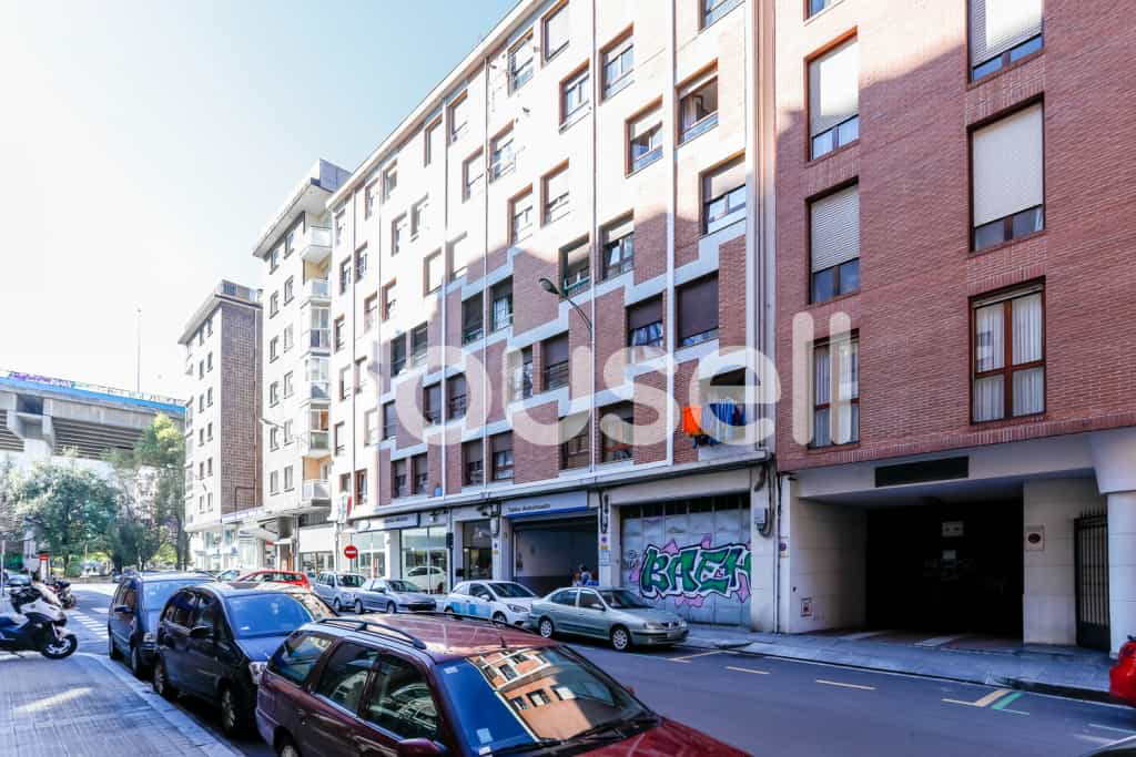 Condominium in Bilbo, Euskadi 11522594