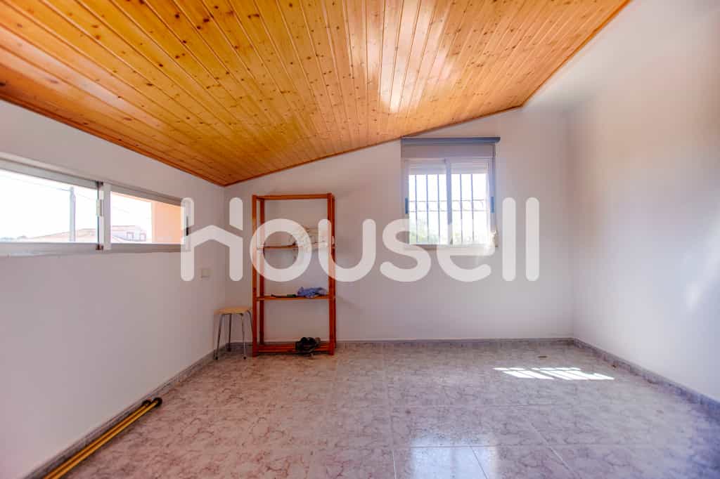 Casa nel La Pobla de Vallbona, Comunidad Valenciana 11522677