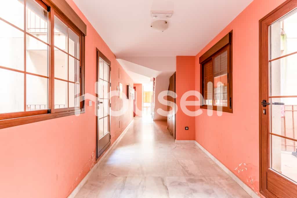 Condominium in Cazalegas, Castilla-La Mancha 11522681
