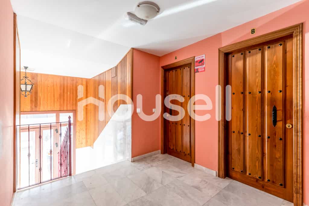 Condominium in Cazalegas, Castilla-La Mancha 11522681