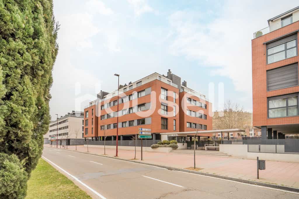 Condominium in Valladolid, Castilla y León 11522717