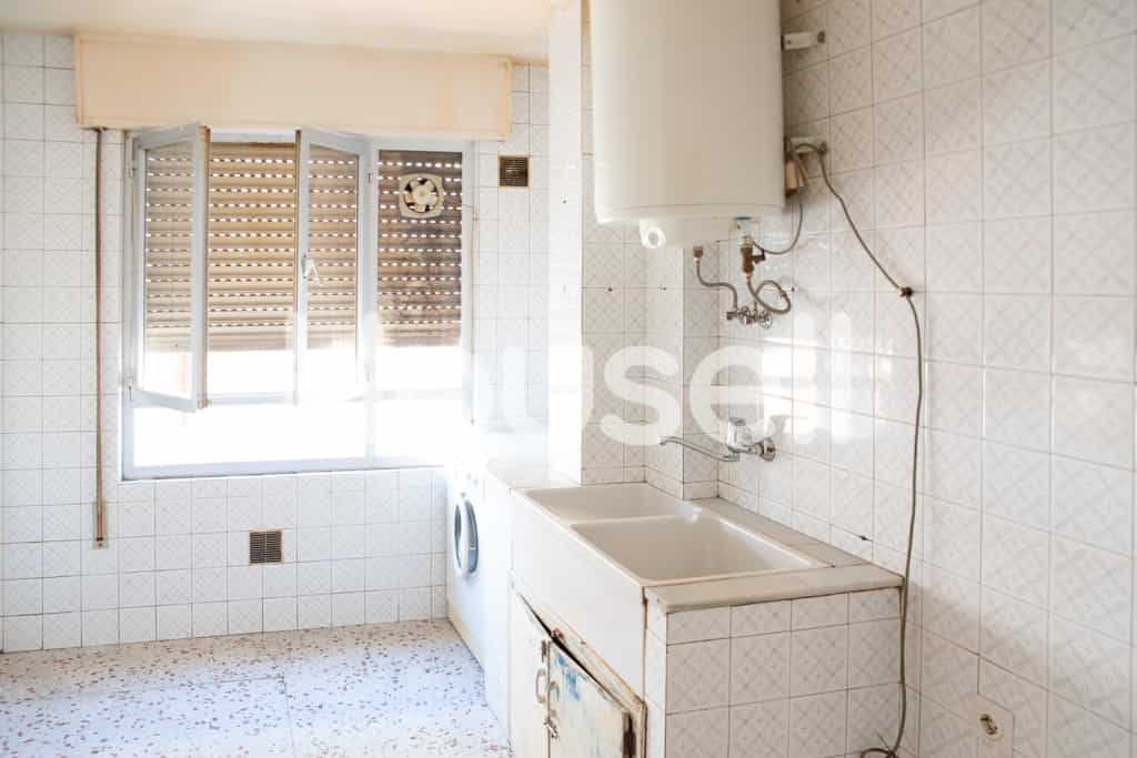 公寓 在 Ponferrada, Castille-Leon 11522721
