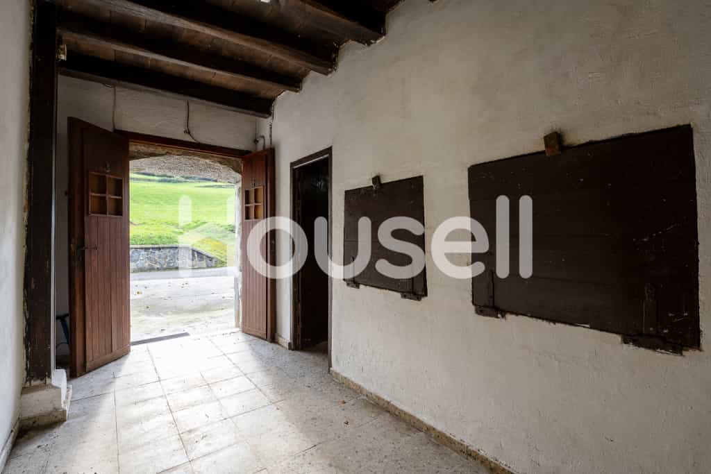 Talo sisään Albiztur, baski maa 11522816