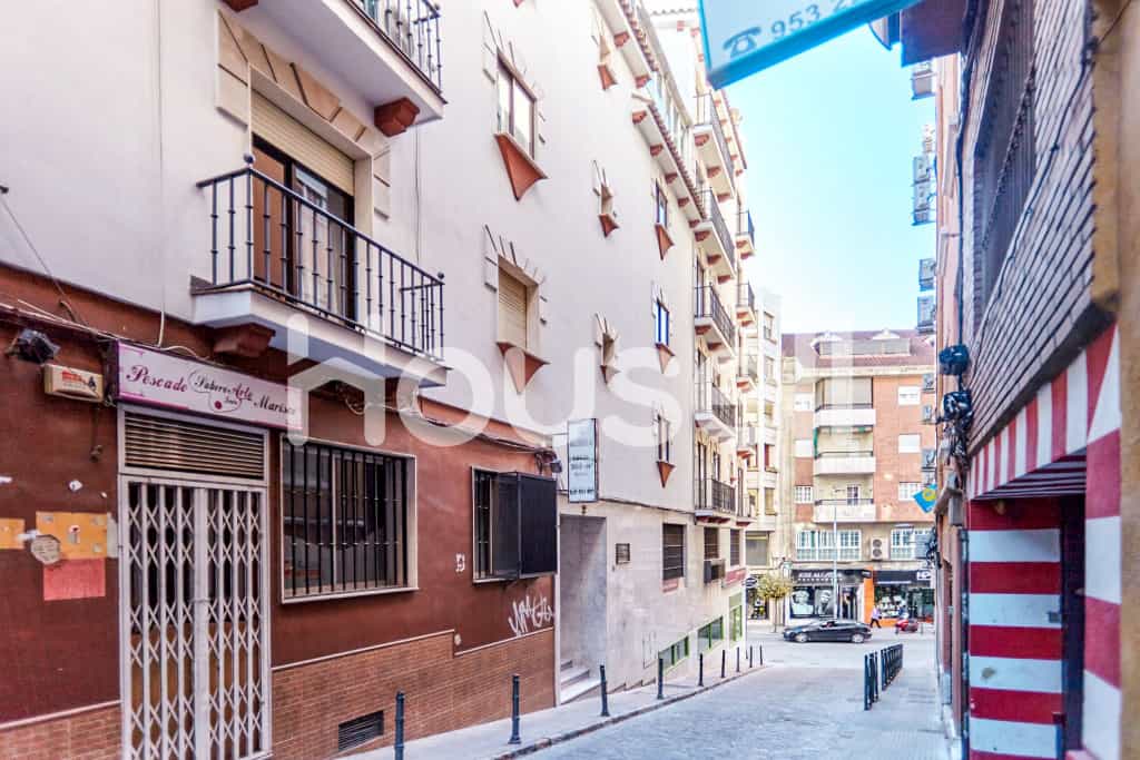 Condominium in Jaén, Andalucía 11522841