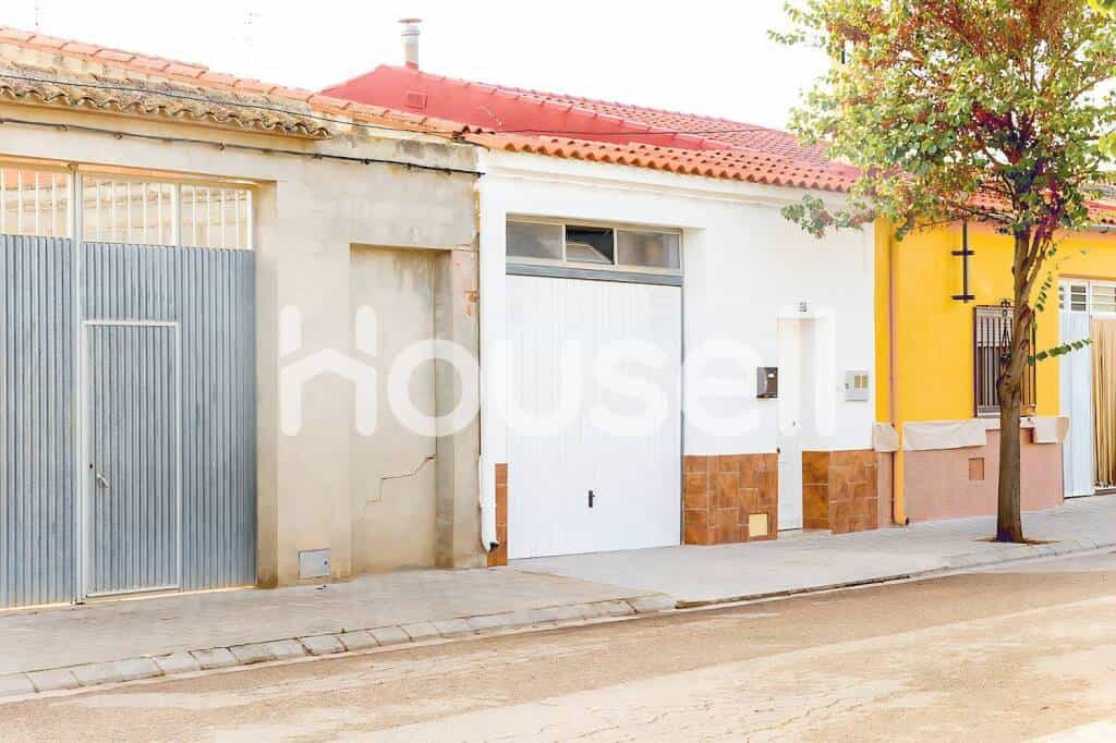 House in Casas Ibanez, Castille-La Mancha 11522961
