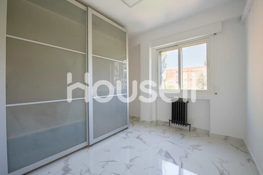 Condominium in Móstoles, Comunidad de Madrid 11523070