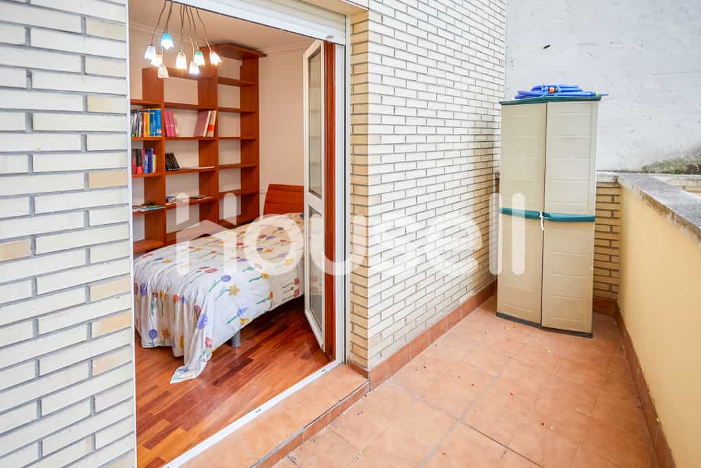 Condominium in Gasteiz, Euskadi 11523080