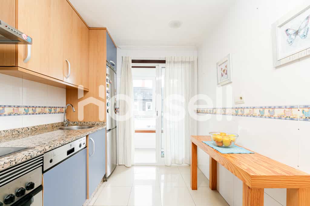 Condominium in Vigo, Galicia 11523097