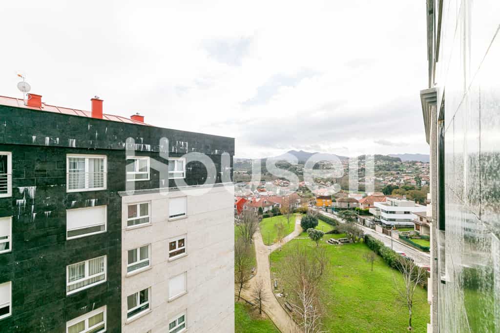 Condominium in Vigo, Galicia 11523097