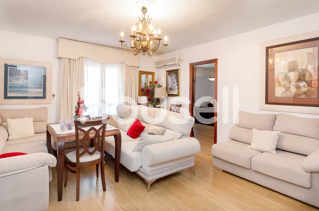 公寓 在 Tomares, Andalusia 11523107