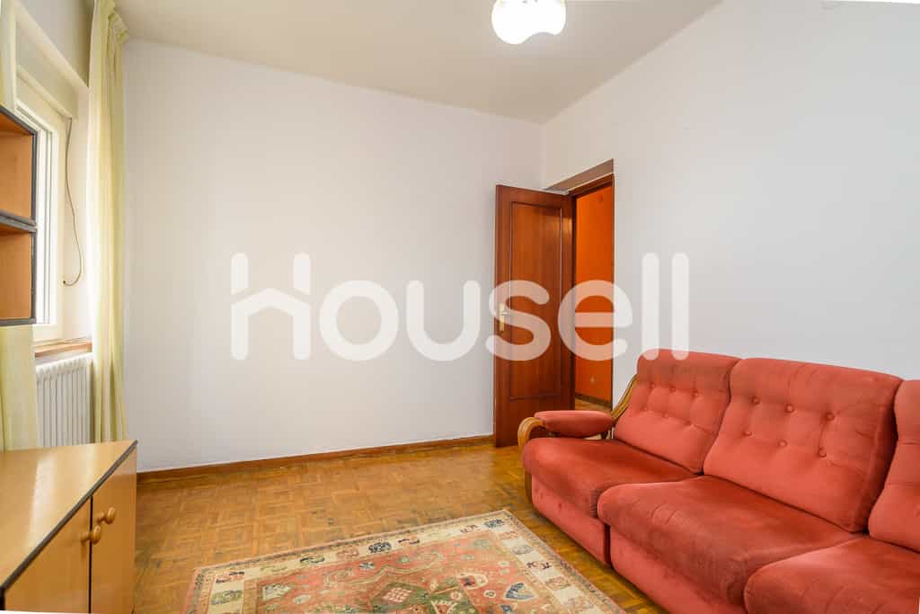 公寓 在 纳兰科, 阿斯图里亚斯 11523135