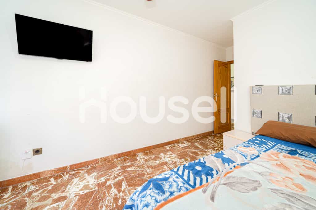 Condominium in El Campello, Comunidad Valenciana 11523196