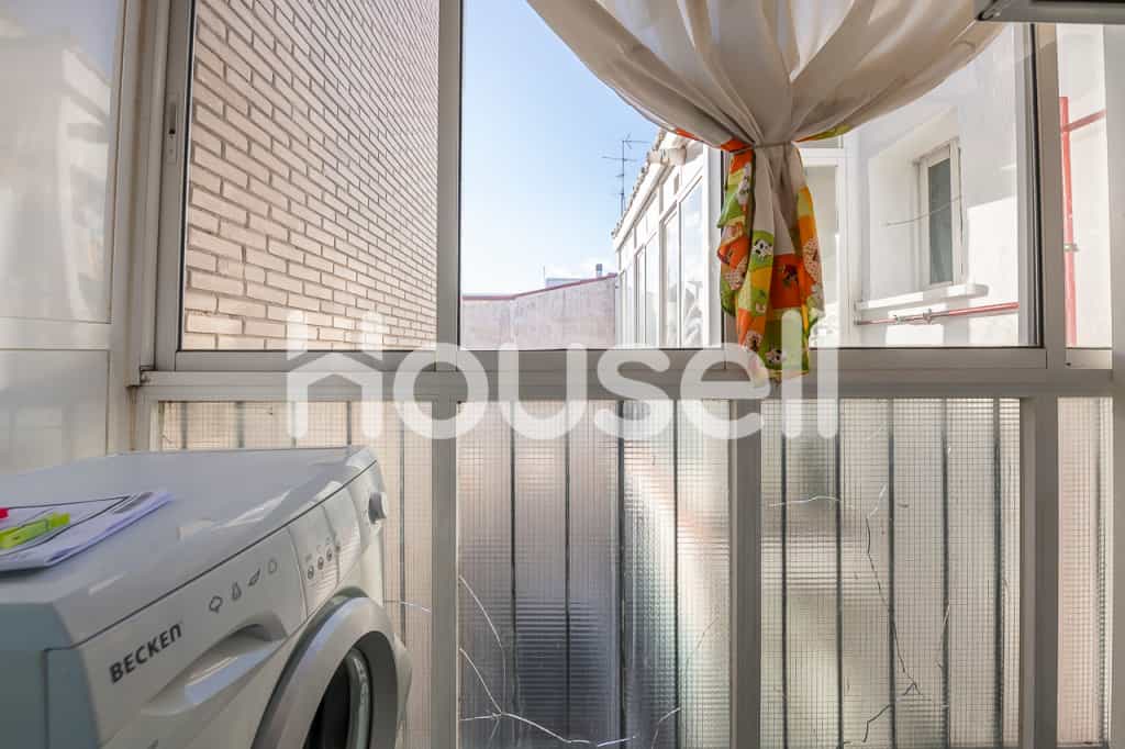 Condominium in Ciudad Lineaal, Madrid 11523197