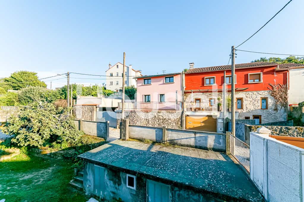 Condominium in Pontevedra, Galicia 11523254