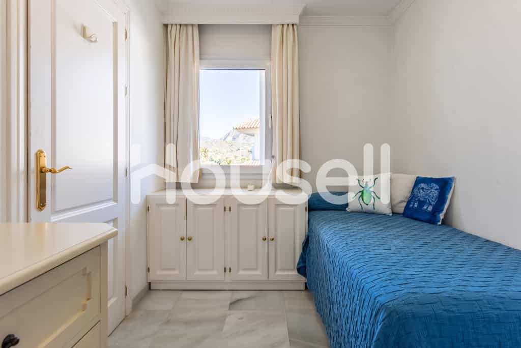 Condominium in Marbella, Andalucía 11523307