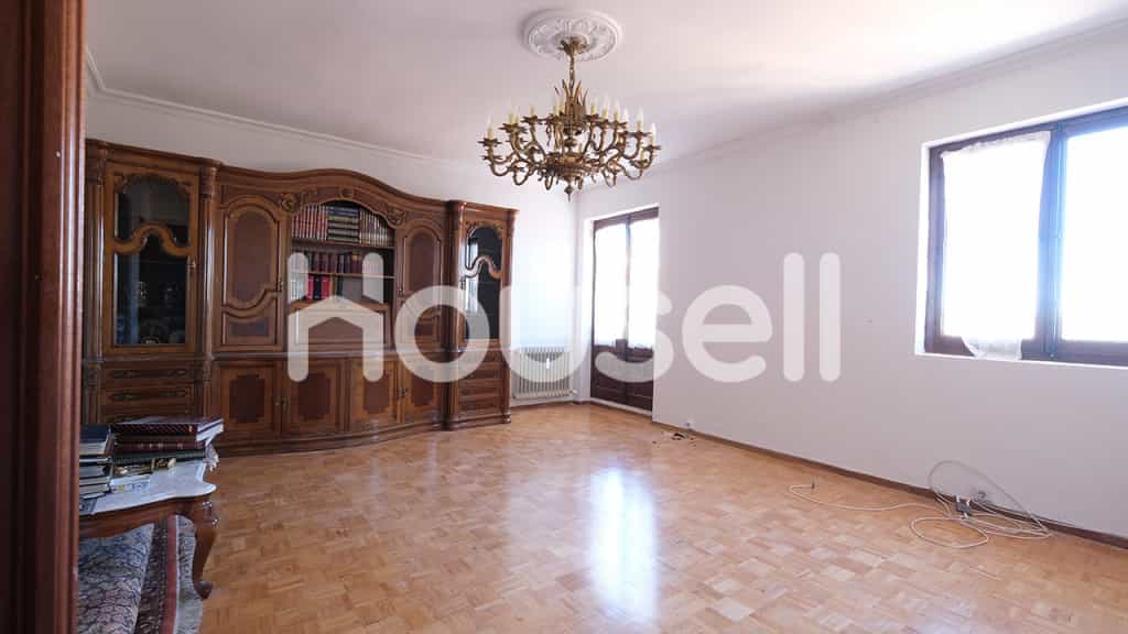 Condominium in Toledo, Castille-La Mancha 11523314