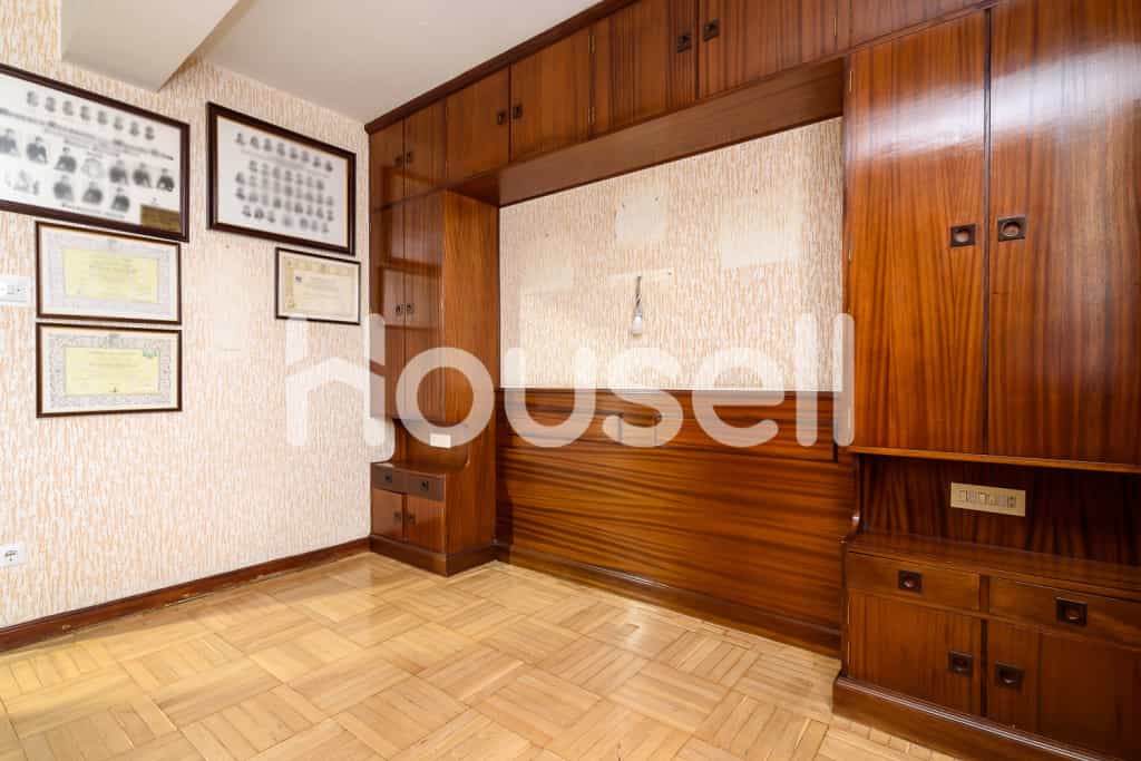 公寓 在 Avilés, Principado de Asturias 11523362