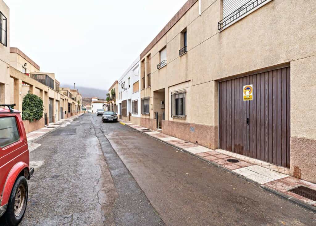 房子 在 Dalías, Andalucía 11523448