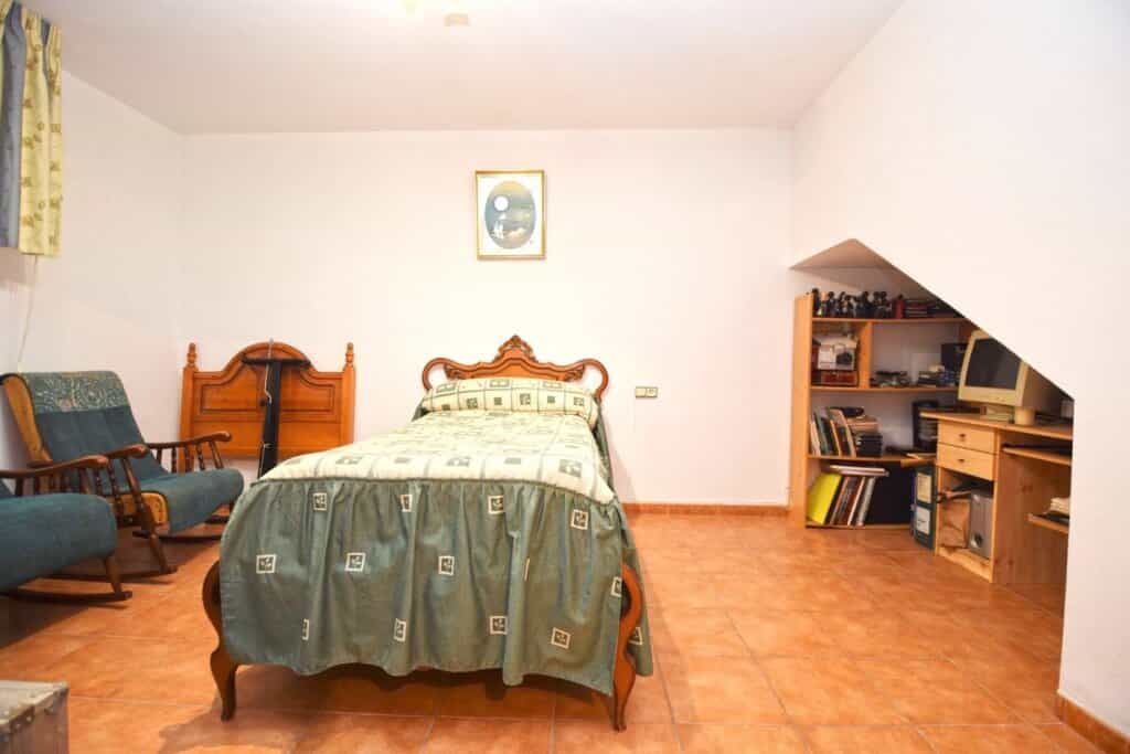 Будинок в Dalías, Andalucía 11523497