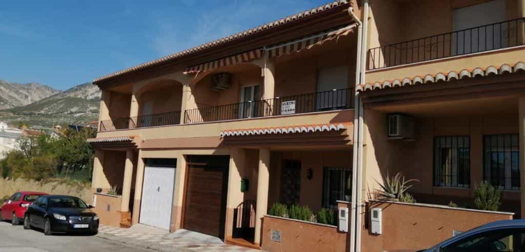 Rumah di Durcal, Andalusia 11523540