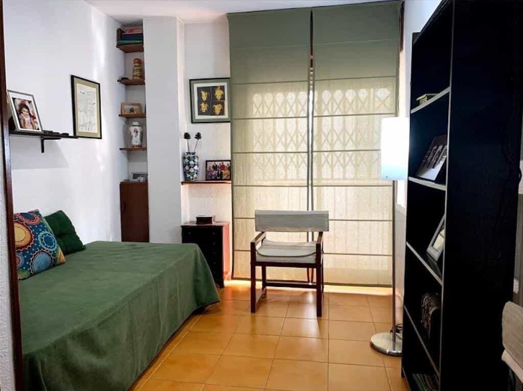 Condominium in Granada, Andalusia 11523575