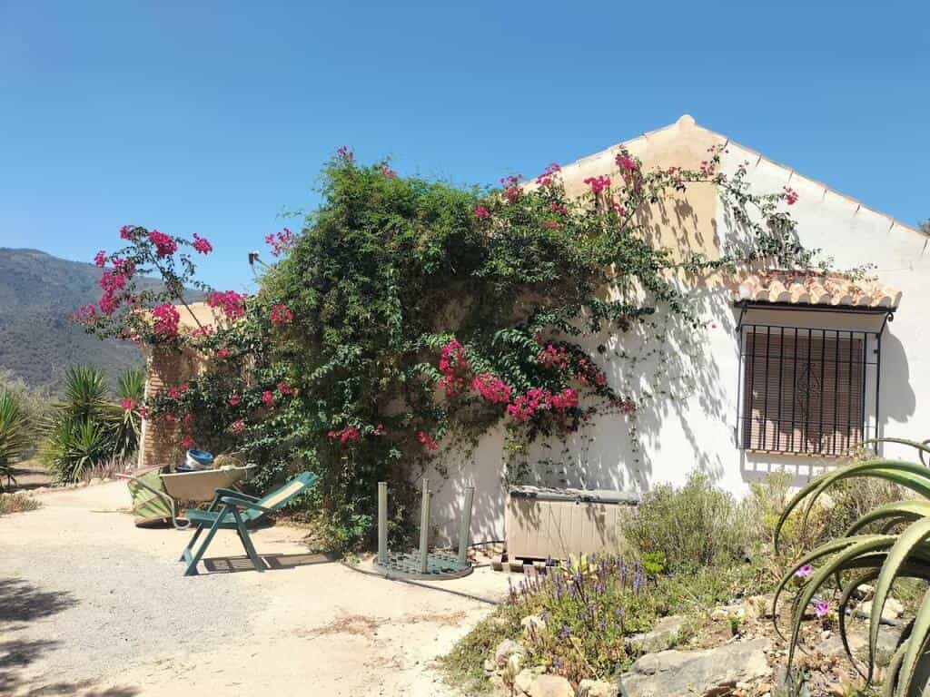 House in Velez de Benaudalla, Andalusia 11523581