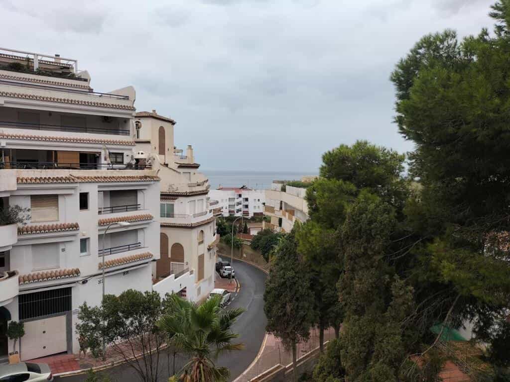Condominium in Almuñécar, Andalucía 11523601