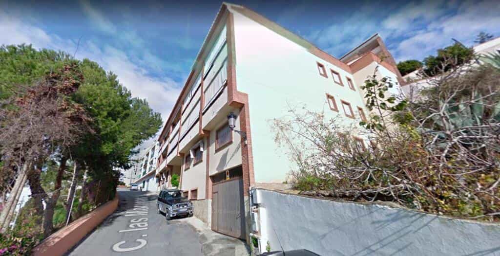 Condominium in La Herradura, Andalusia 11523601