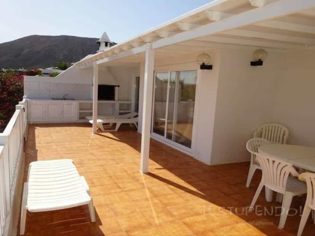 жилой дом в Playa Blanca, Canarias 11523645