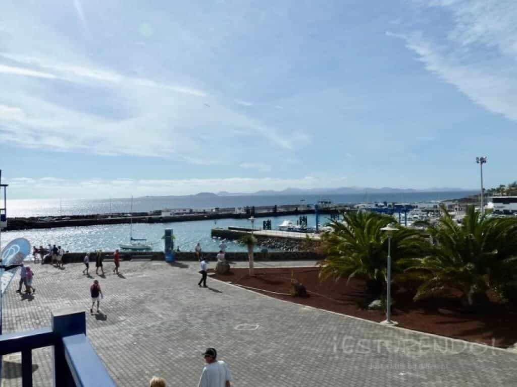 Condominium in Playa Blanca, Canarias 11523654